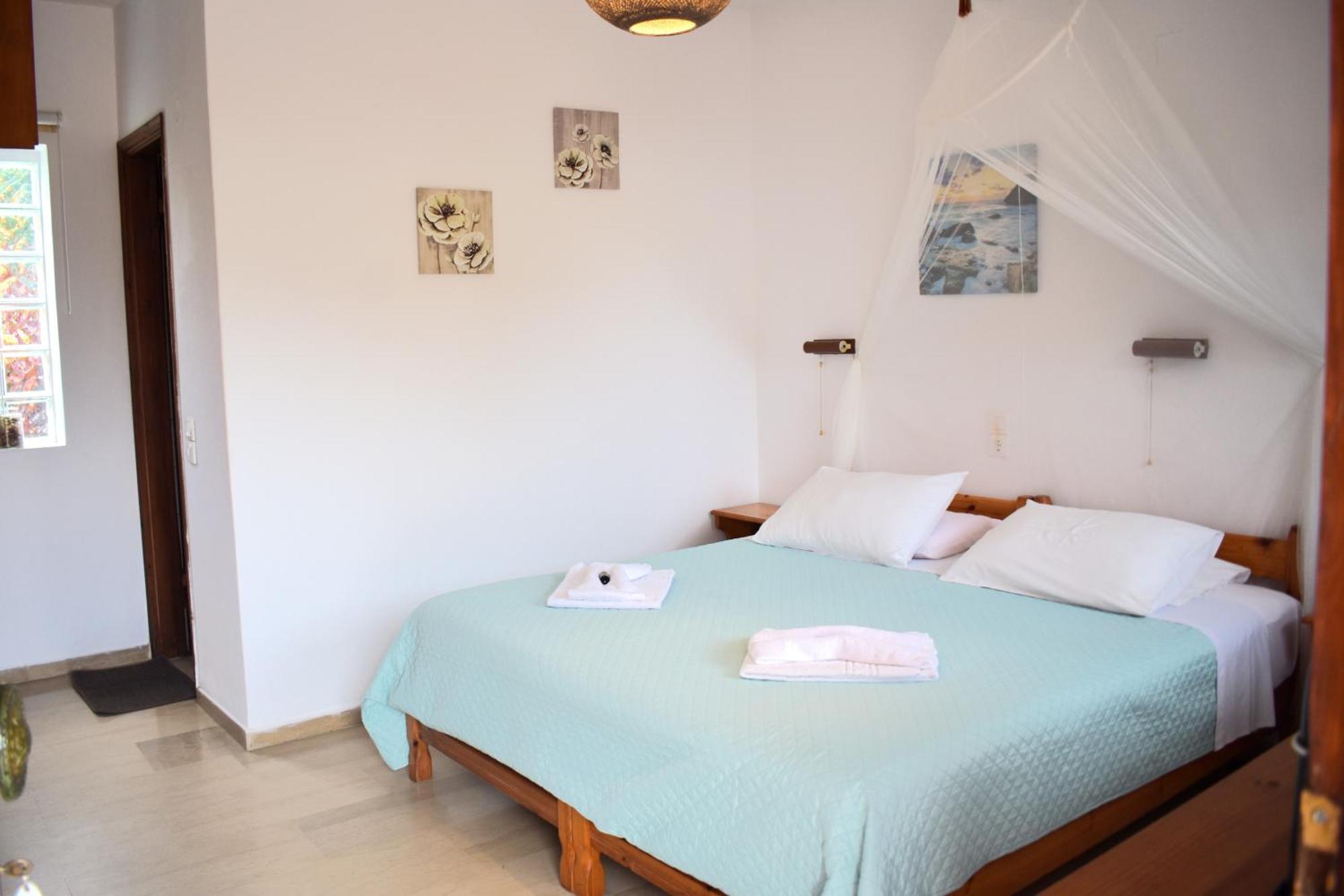 Kostas Apartments & Studios 아기오스 게오르기오스 파곤 외부 사진