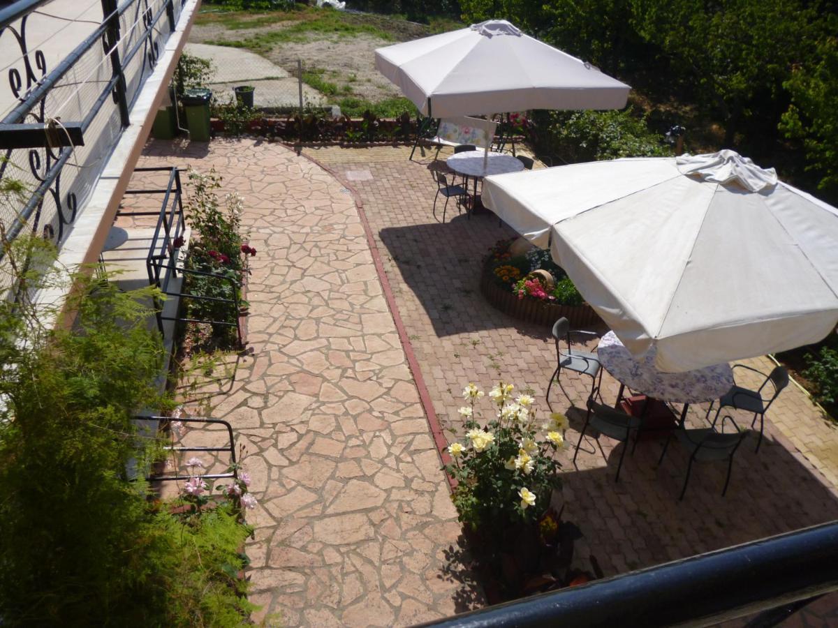 Kostas Apartments & Studios 아기오스 게오르기오스 파곤 외부 사진